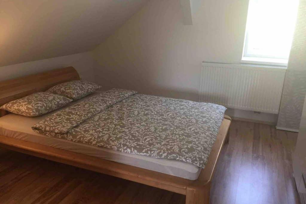 Haus Mit 3 Schlafzimmer Und Garten Holiday home