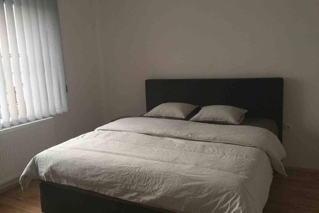 Haus Mit 3 Schlafzimmer Und Garten
